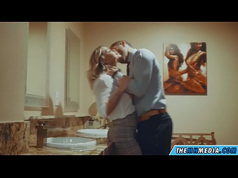 ❤️ Ko vas prsata blondinka zapelje na javnem stranišču ❤ Trdi porniči pri nas sl.dreamlandpassionjourney.ru ☑